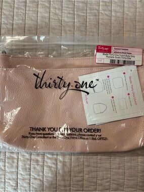 Thirty-One Clutch